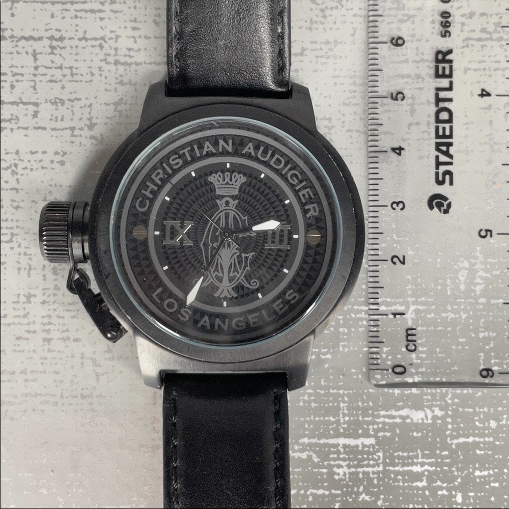 Men’s Watch - Picture 3 of 11